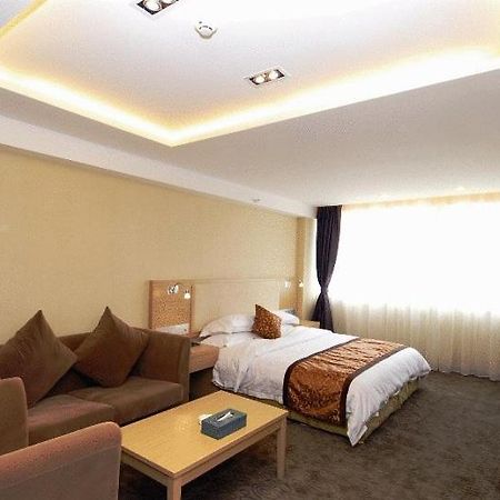 Jian Li Harmony Hotel Гуанчжоу Номер фото
