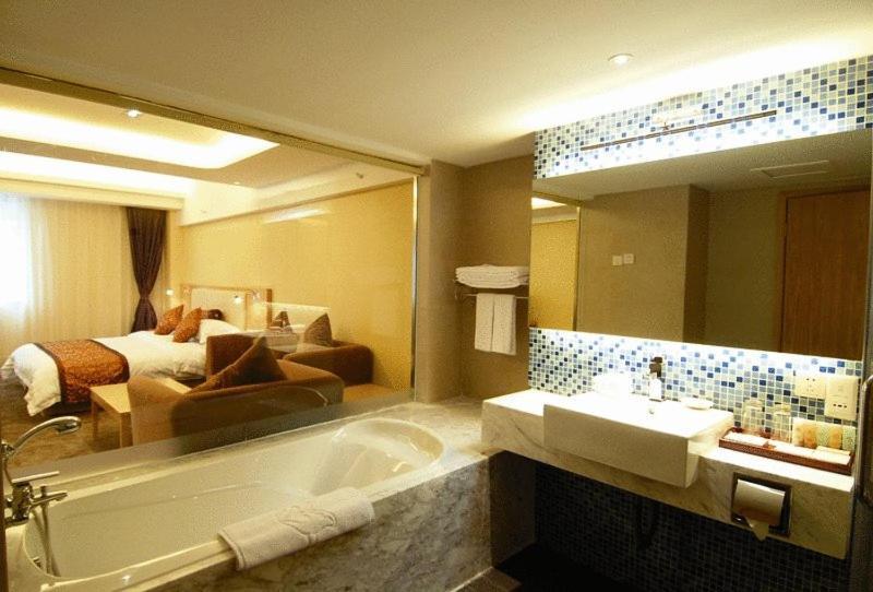Jian Li Harmony Hotel Гуанчжоу Номер фото